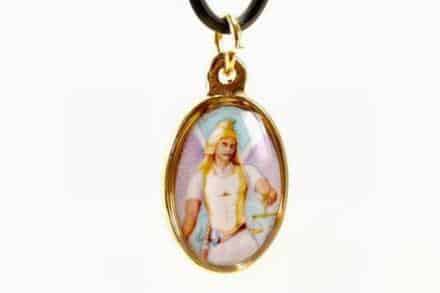 MEDALLA OVALADA PLATEADA SAN MIGUEL ARCANGEL (LIMPIEZAS) 1.5 X 2 CM.